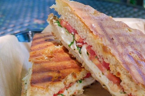 Fresh House-Made Mozzarella & Tomato Panini Boxed Lunch