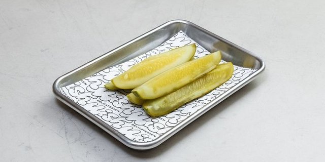 Cold Cured Unpasteurized Pickle Spear