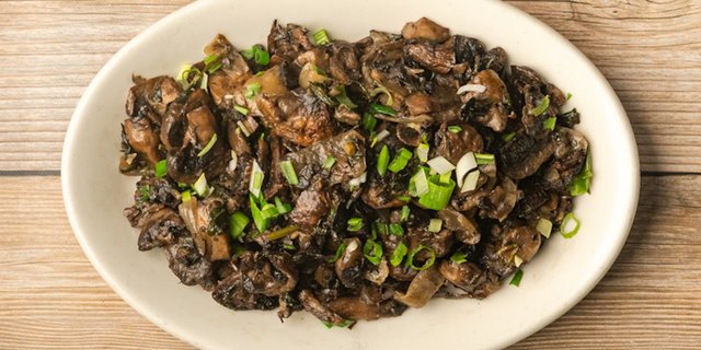 Roasted Mushrooms With Leeks & Fresh Herbs