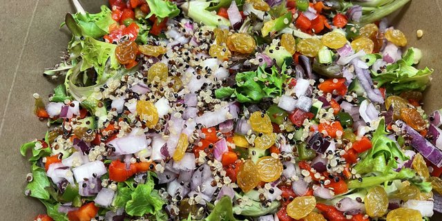Mediterranean Boxed Salad