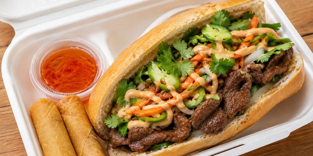 Lemongrass Beef Bánh Mi Boxed Lunch