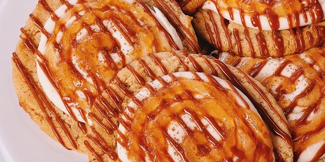 6-Pack Apple Pie Cheesecake Cookie