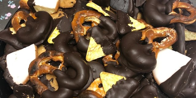 The Ultimate Chocolate Dipped Platter