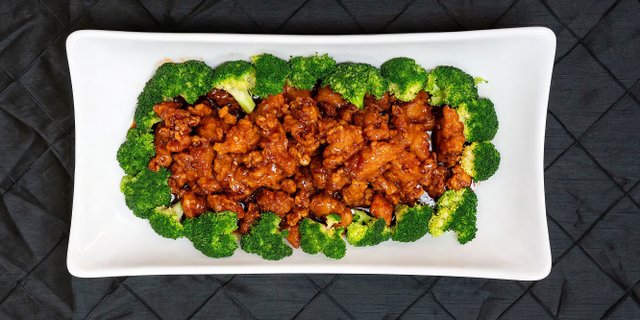 General Tso Chicken (5LB Half Pan)