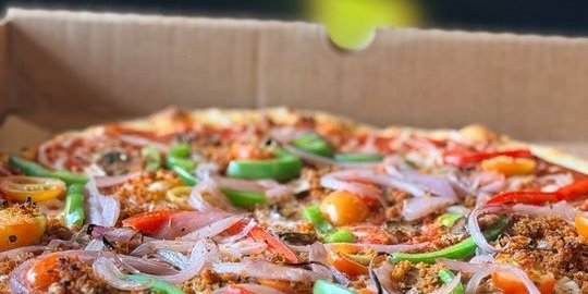 Classic Vegan Pizza w/ Cauliflower Crust
