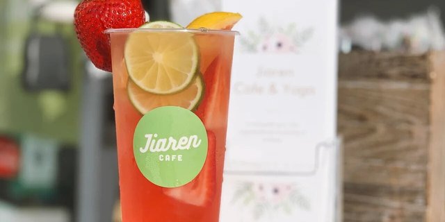 Jiaren Signature Fruit Tea