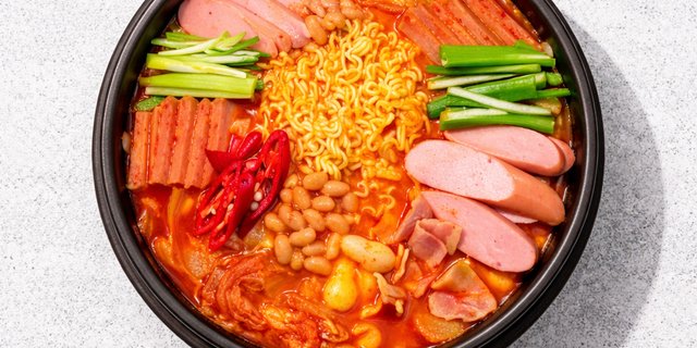 Korean Army Stew (Budae Jjigae)
