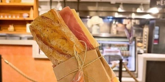 The Parisian Baguette Sandwich