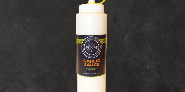 8oz Sauce Bottle