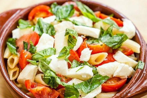 Pasta Caprese Salad