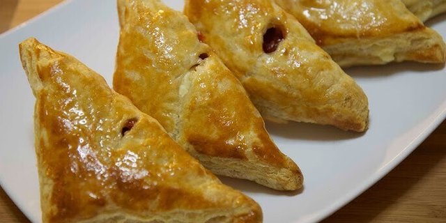 Guava Pastry