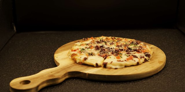 White Truffle Pizza
