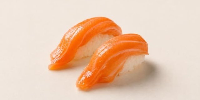 Salmon Nigiri (2 Pcs)
