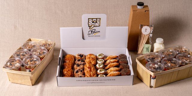 Parfaits & Mini Pastries