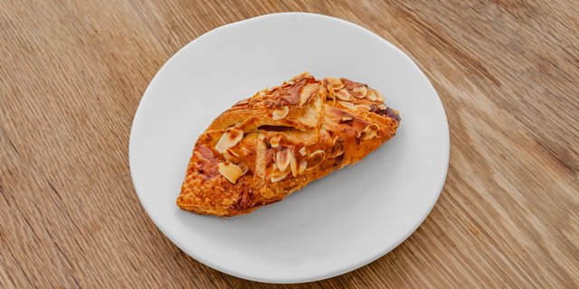 Almond Croissant