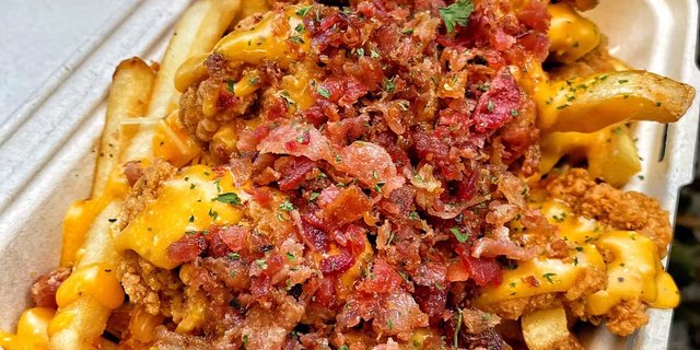Chicken Bacon Parmesan Fries