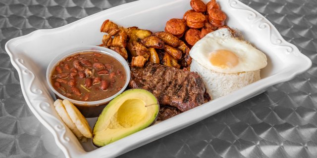 Bandeja Paisa