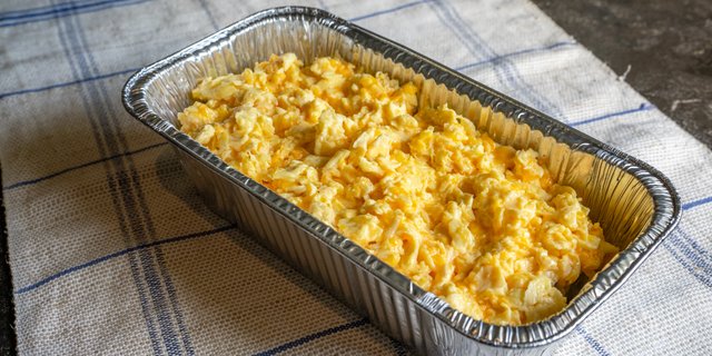 Scrambled Eggs & Chesse