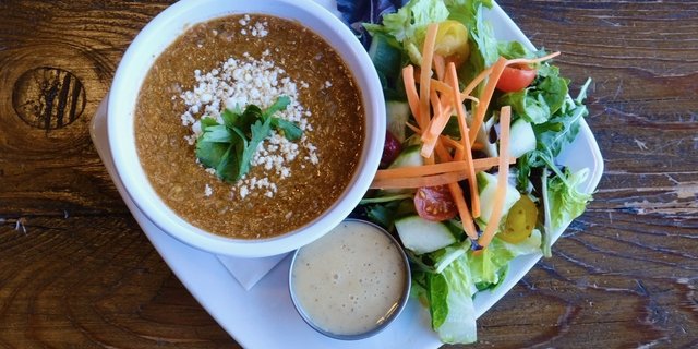 Cup Chili Verde & Side Garden Salad