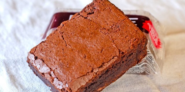 Vegan & Gluten-Free Chocolate Brownie