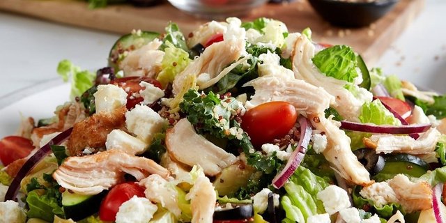 Chicken & Quinoa Mediterranean Salad