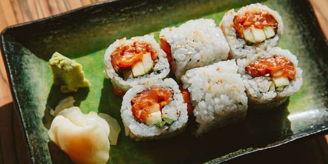 Spicy Salmon Roll