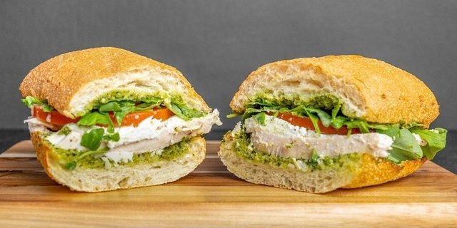 Capri Sandwich
