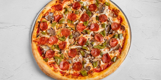Deluxe Pizza