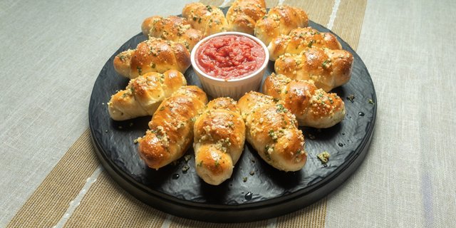 Garlic Rolls