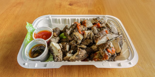 Boneless Jerk Chicken Tray