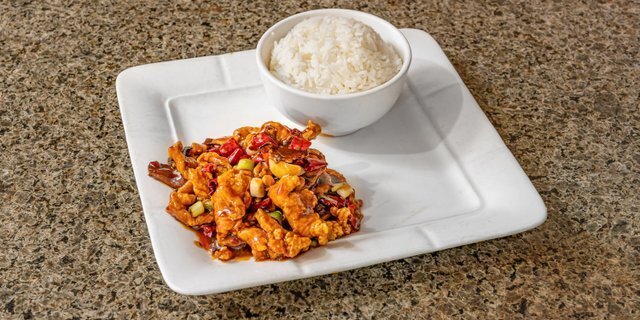 Spicy Kung Pao Chicken Rice Boxed Lunch
