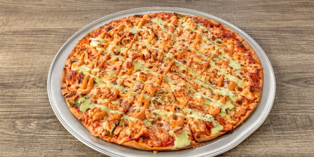 Sizzaly Chicken Tikka Masala Pizza
