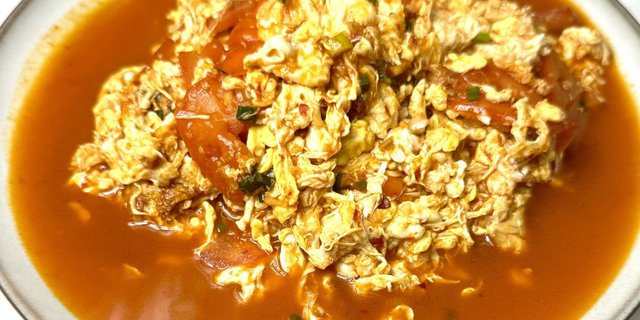 Stir-Fried Tomato w/ Egg