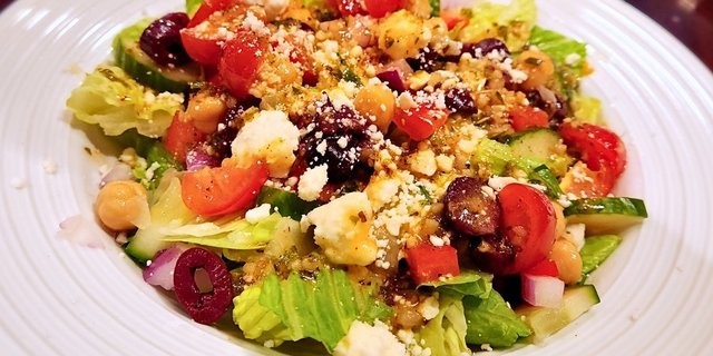 Mediterranean House Salad