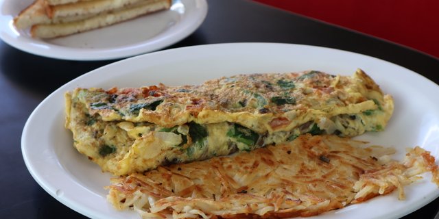 Build-Your-Own Three Egg Omelet