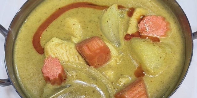 Yellow Curry Chicken Entree