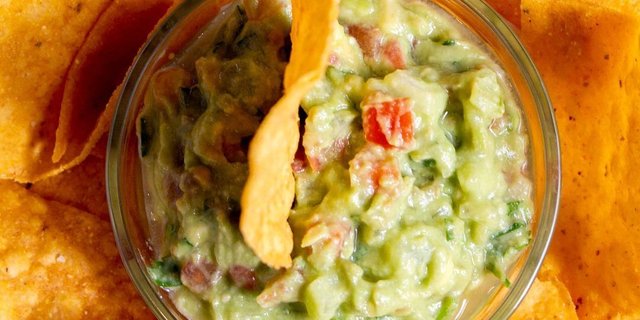 Chips & Guacamole