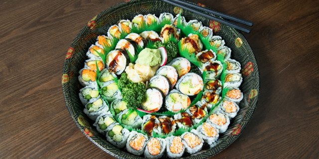 12 Classic Rolls Platter