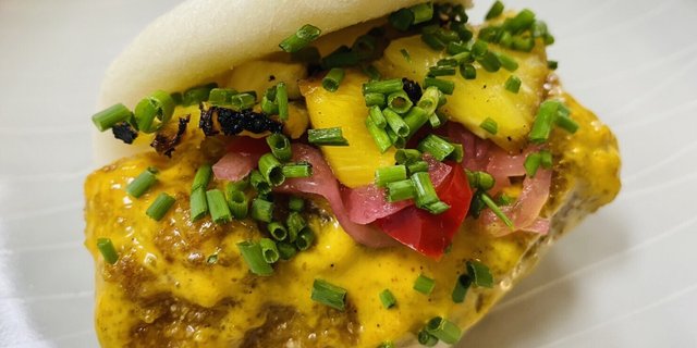 General Tso's Chicken Bao Bun