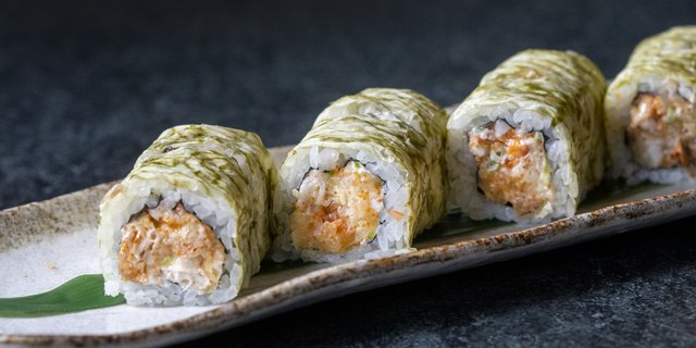White Kelp Roll