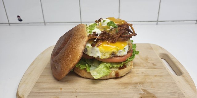 Aquarius Burger