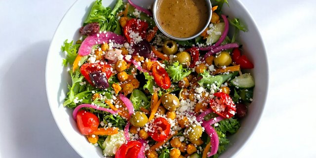 Mykonos Salad