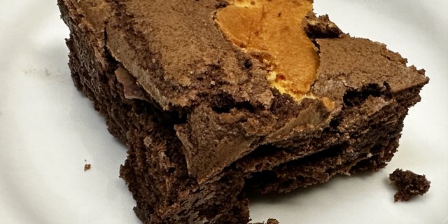 Cheesecake Brownie