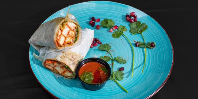 Paneer Tikka Kati Roll