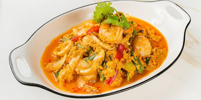 Stir-Fried Curry Powder w/ Seafood