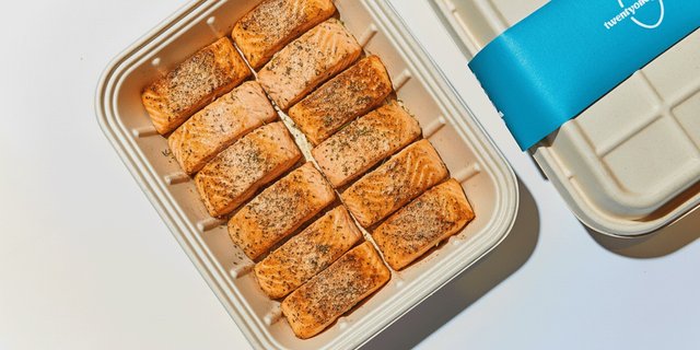 Roasted Salmon Tray