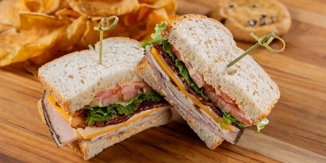 Club Sandwich Boxed Lunch