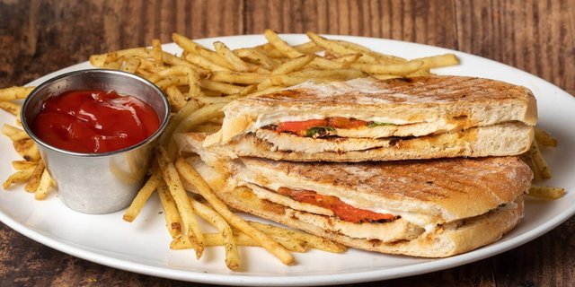 Grilled Chicken w/ Broccoli Rabe Panini