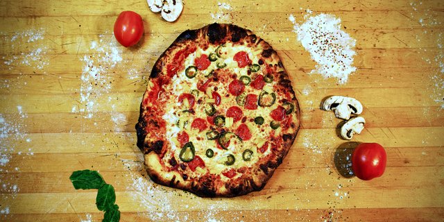 Hot Hawaiian Pizza
