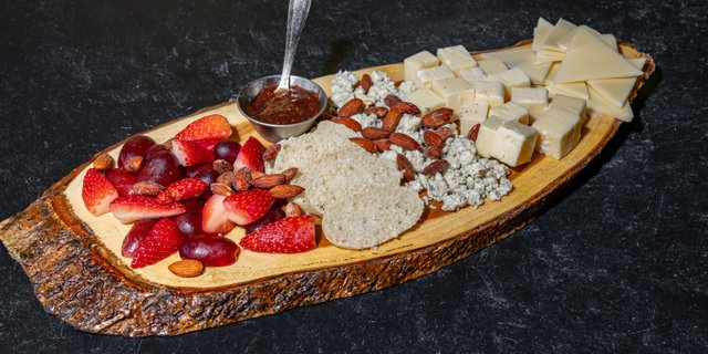 Triple Cheese Platter